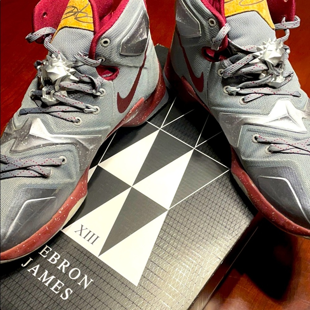 Lebron James XIII LMTD size 9 - Picture 6 of 10